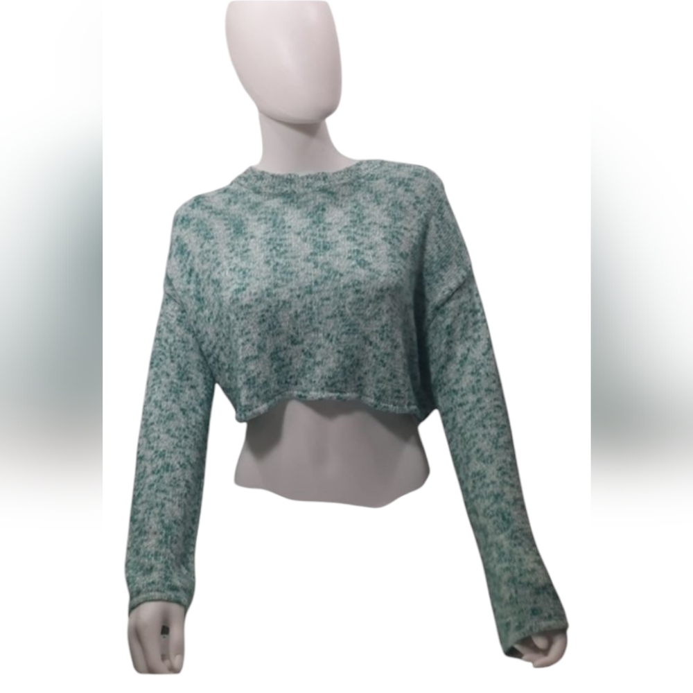 💗 $5 in BUNDLE💗Cropped Sweater Size XS